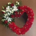 heart-shaped-carnation-wreath
