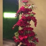 500 red roses tower